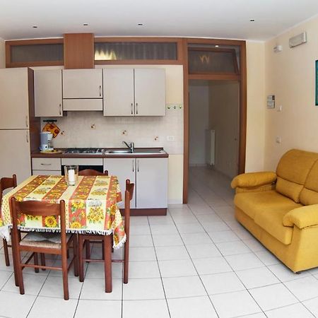 Casa Facchinetti Yellow apartment Malcesine Esterno foto